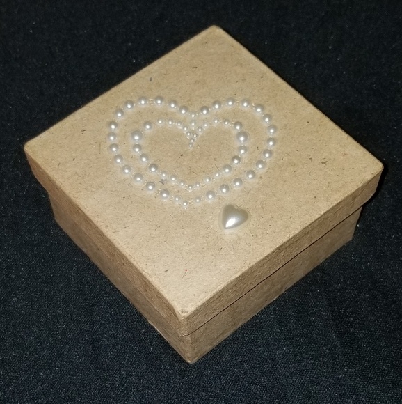 Jewlery - Picture 7 of 7